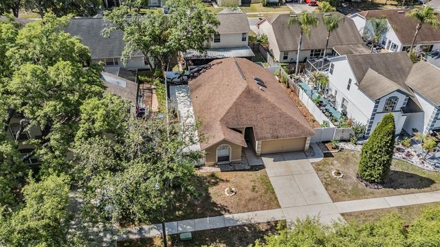 2315 LYNCREST COURT, Valrico, FL 33596