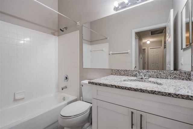 2315 LYNCREST COURT, Valrico, FL 33596