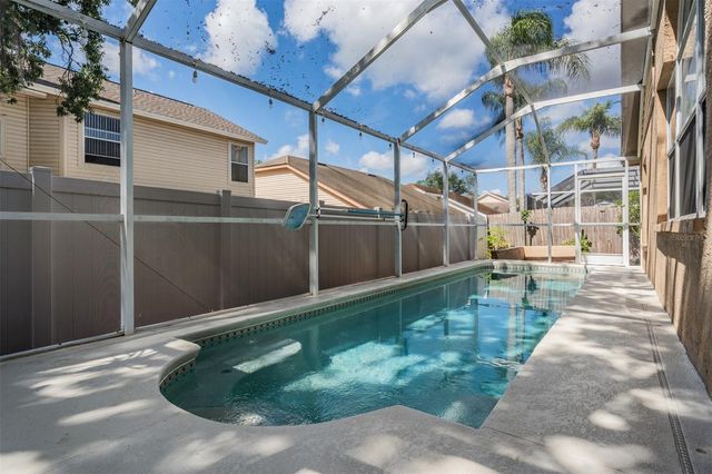 2315 LYNCREST COURT, Valrico, FL 33596