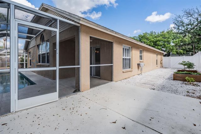 2315 LYNCREST COURT, Valrico, FL 33596