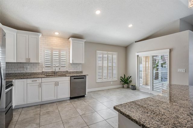 2315 LYNCREST COURT, Valrico, FL 33596