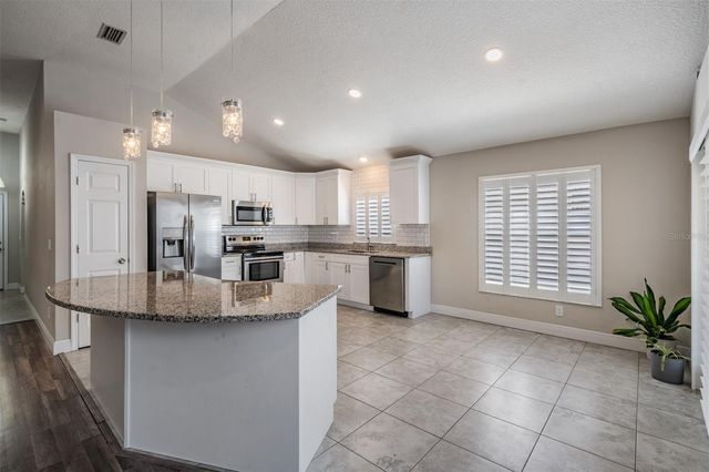 2315 LYNCREST COURT, Valrico, FL 33596