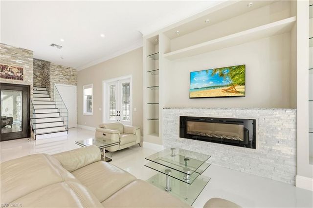 3585 33rd AVE NE, Naples, FL 34120