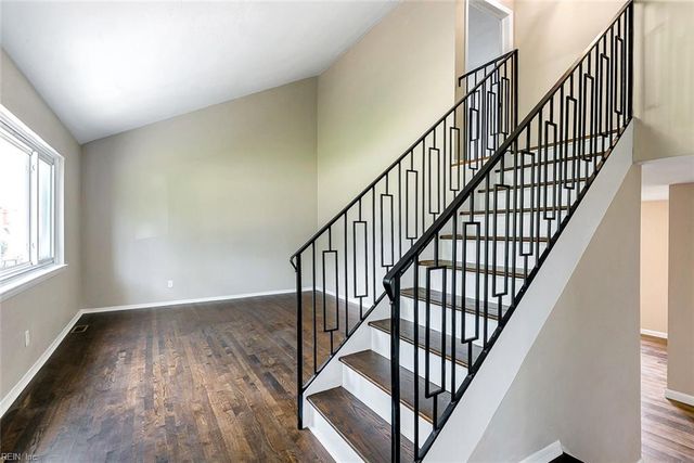 5568 Hatteras RD, Virginia Beach, VA 23462