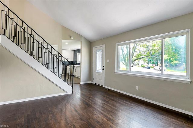 5568 Hatteras RD, Virginia Beach, VA 23462