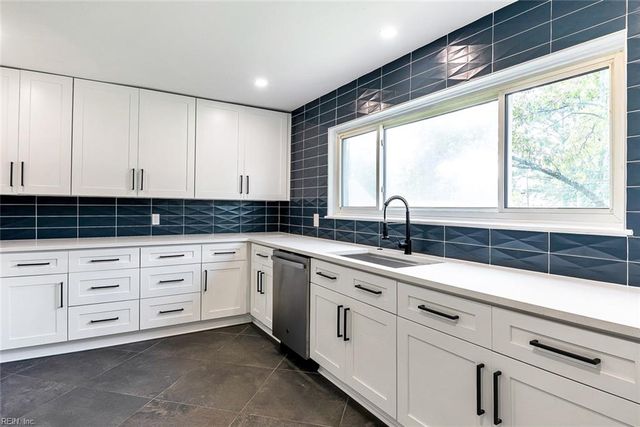 5568 Hatteras RD, Virginia Beach, VA 23462