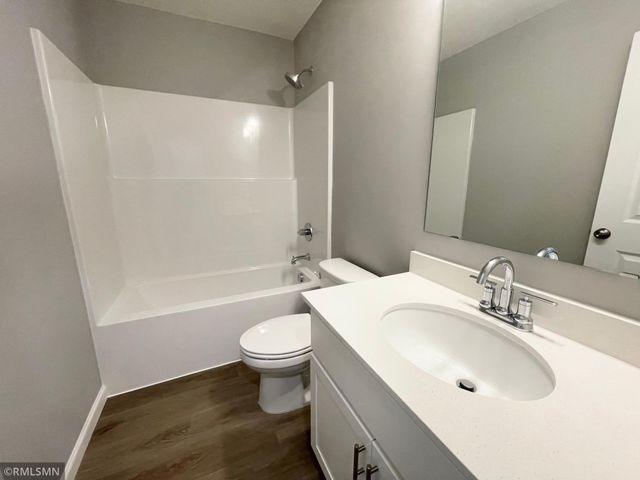 19952 Enfield Avenue N, Forest Lake, MN 55025