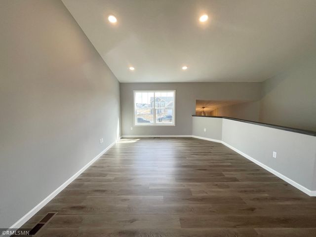 19952 Enfield Avenue N, Forest Lake, MN 55025