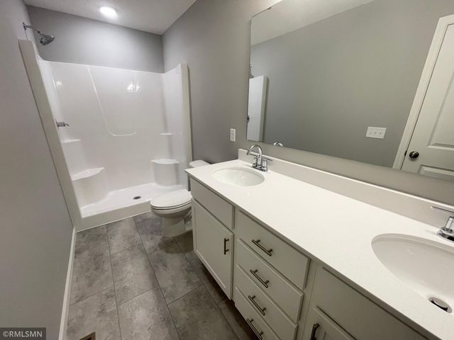 19952 Enfield Avenue N, Forest Lake, MN 55025