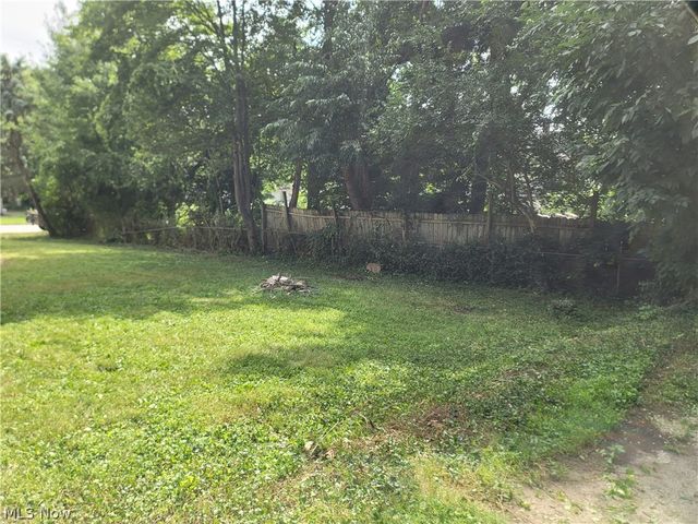 129 W Oak Street, Kent, OH 44240