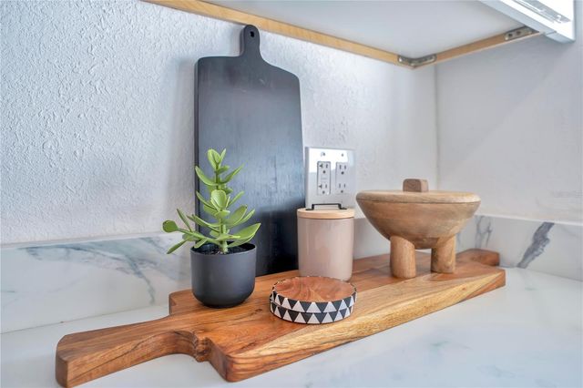 1499 WILTON AVENUE, Orlando, FL 32805