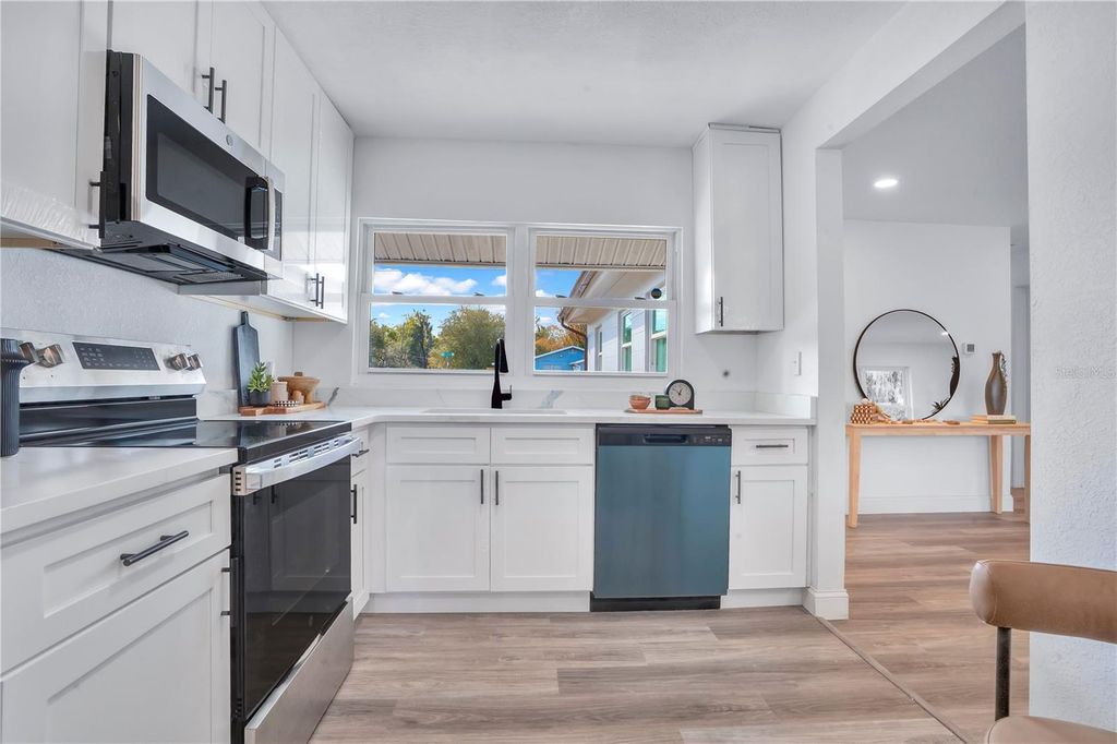 Image 4 of property listing at 1499 WILTON AVENUE, Orlando, FL 32805