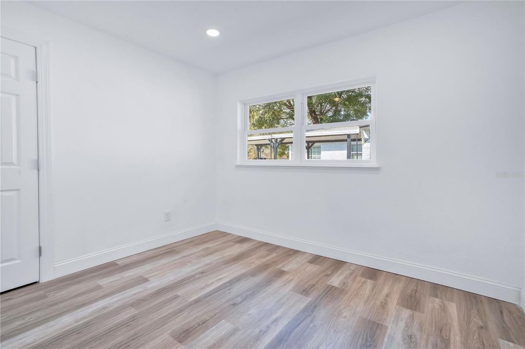 Image 33 of property listing at 1499 WILTON AVENUE, Orlando, FL 32805