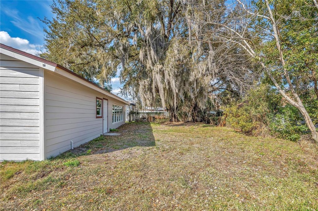 Image 36 of property listing at 1499 WILTON AVENUE, Orlando, FL 32805