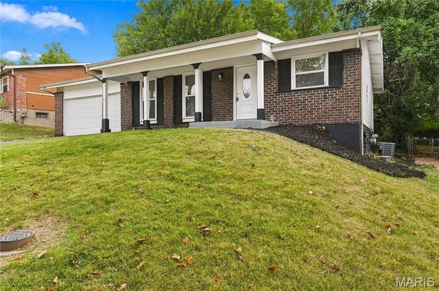 4454 Remus Drive, St Louis, MO 63033