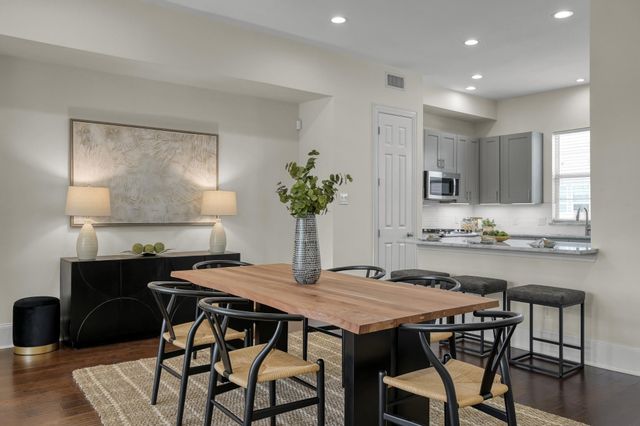 1701 Summer Street, Houston, TX 77007