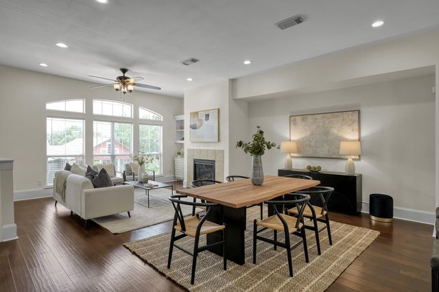 1701 Summer Street, Houston, TX 77007