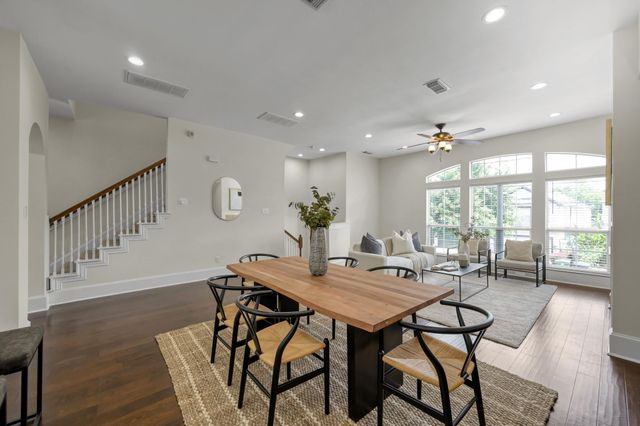 1701 Summer Street, Houston, TX 77007