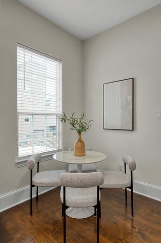 1701 Summer Street, Houston, TX 77007