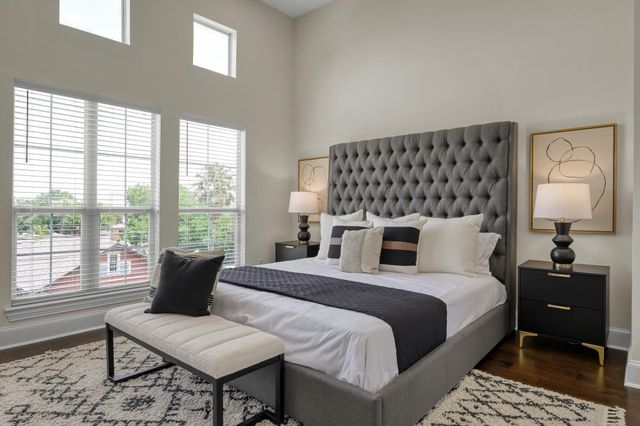 1701 Summer Street, Houston, TX 77007