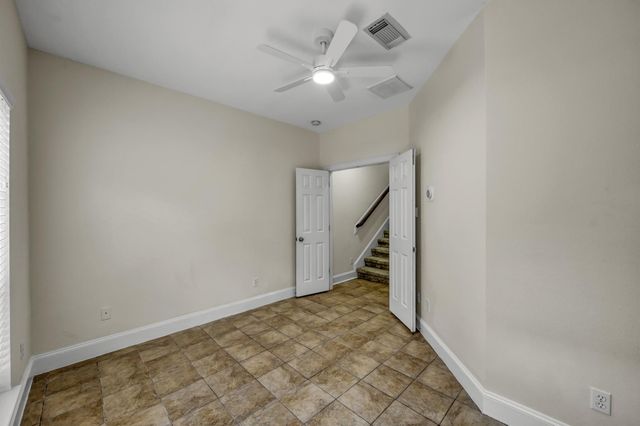 1701 Summer Street, Houston, TX 77007