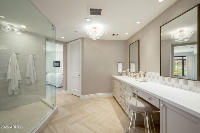 7175 E CAMELBACK Road 301, Scottsdale, AZ 85251