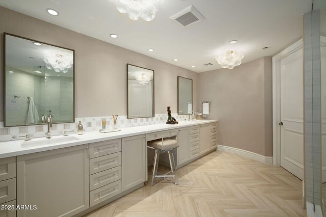 7175 E CAMELBACK Road 301, Scottsdale, AZ 85251