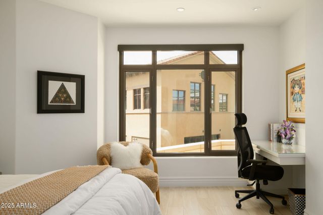 7175 E CAMELBACK Road 301, Scottsdale, AZ 85251