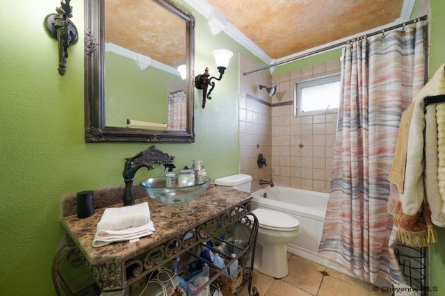 723 NEW BEDFORD DR, Cheyenne, WY 82009