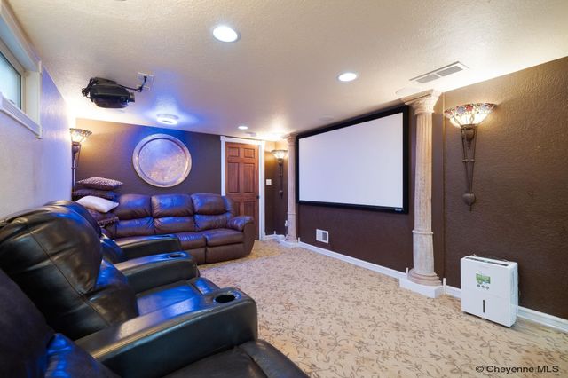 723 NEW BEDFORD DR, Cheyenne, WY 82009