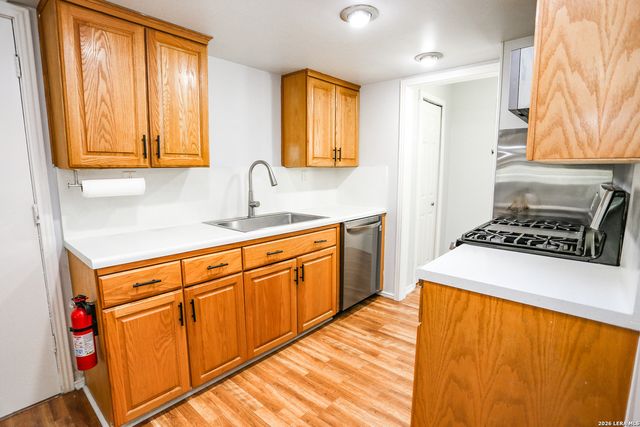 1106 CERRO ALTO DR, San Antonio, TX 78213