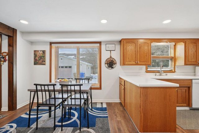 8836 35th AVENUE, Kenosha, WI 53142