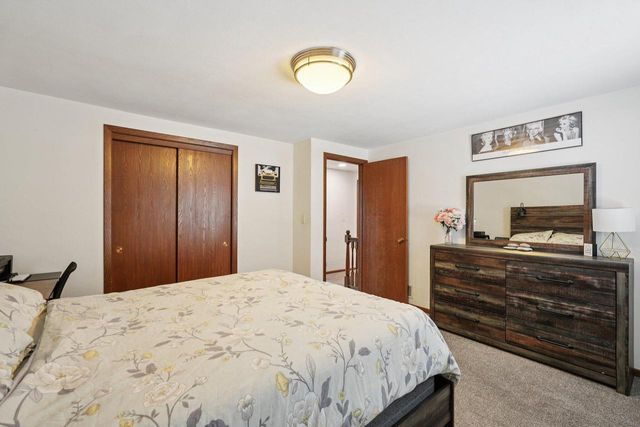 8836 35th AVENUE, Kenosha, WI 53142