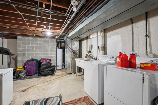 8836 35th AVENUE, Kenosha, WI 53142