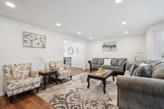 8836 35th AVENUE, Kenosha, WI 53142