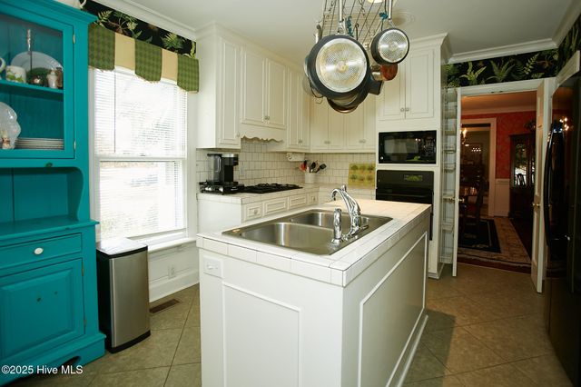 2313 Foxcroft Road, Wilson, NC 27896