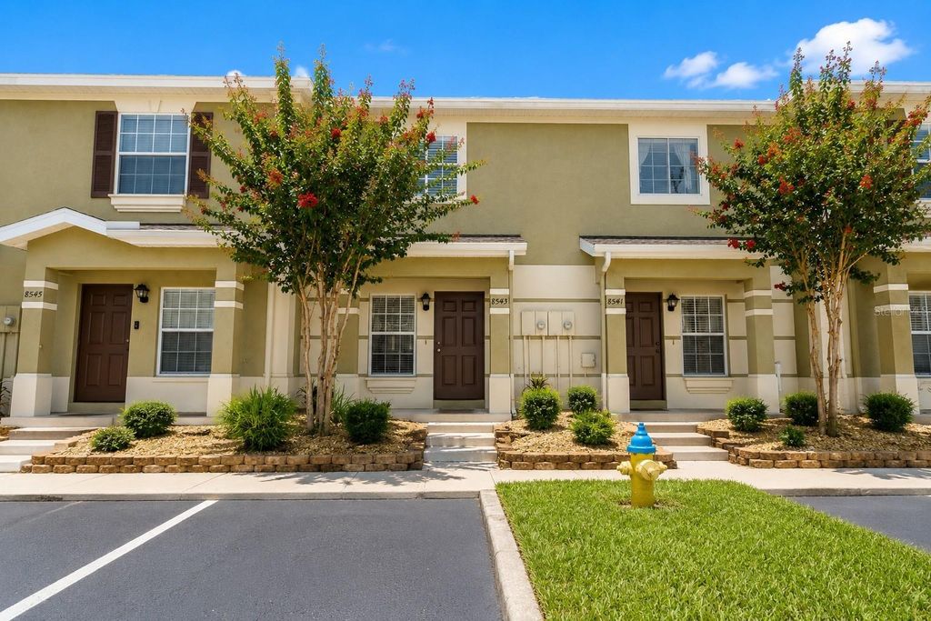 8543 TRAIL WIND DRIVE, Tampa, FL 33647
