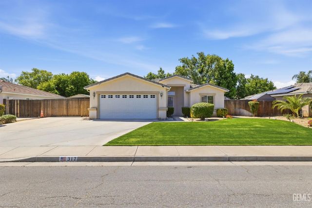 317 Calle Lechuga, Bakersfield, CA 93314