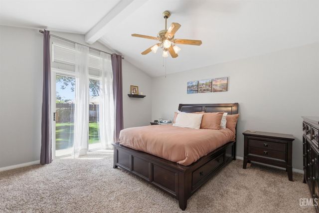 317 Calle Lechuga, Bakersfield, CA 93314