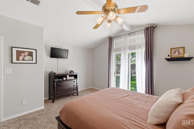 317 Calle Lechuga, Bakersfield, CA 93314