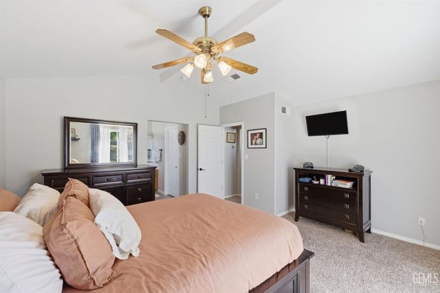 317 Calle Lechuga, Bakersfield, CA 93314