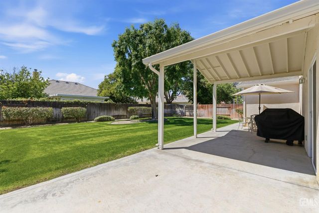 317 Calle Lechuga, Bakersfield, CA 93314