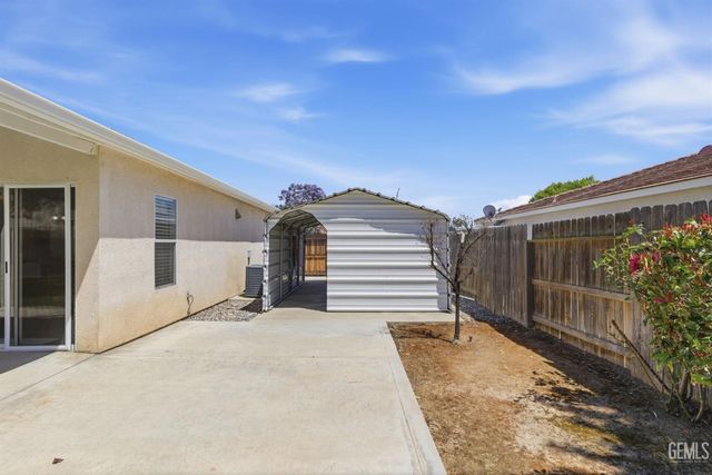 317 Calle Lechuga, Bakersfield, CA 93314