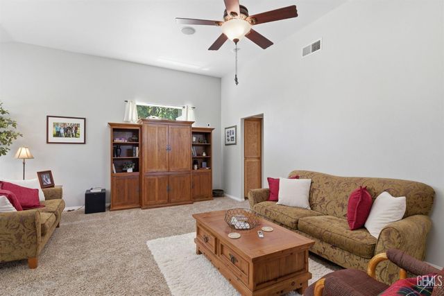 317 Calle Lechuga, Bakersfield, CA 93314