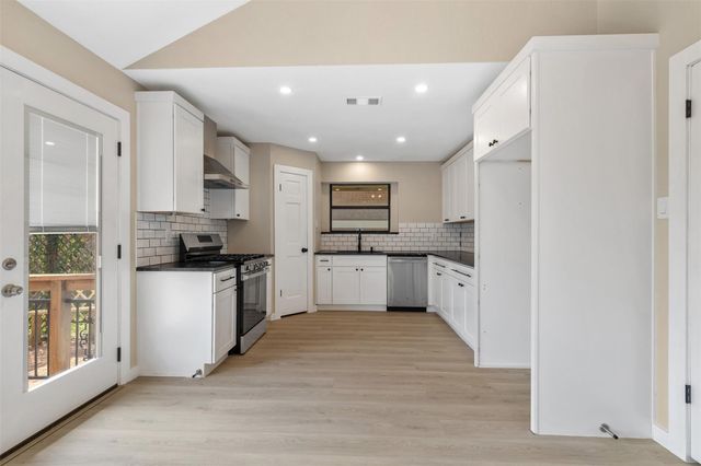 3203 Freemont ST, Round Rock, TX 78681