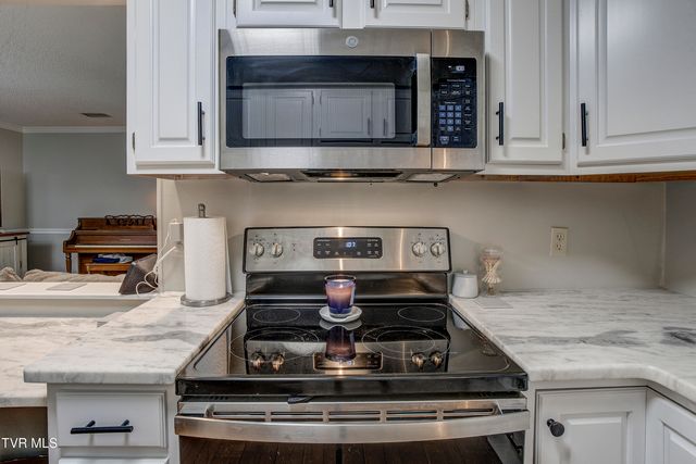 400 Sunset Drive Apt J45, Johnson City, TN 37604