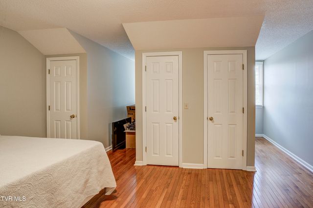 400 Sunset Drive Apt J45, Johnson City, TN 37604
