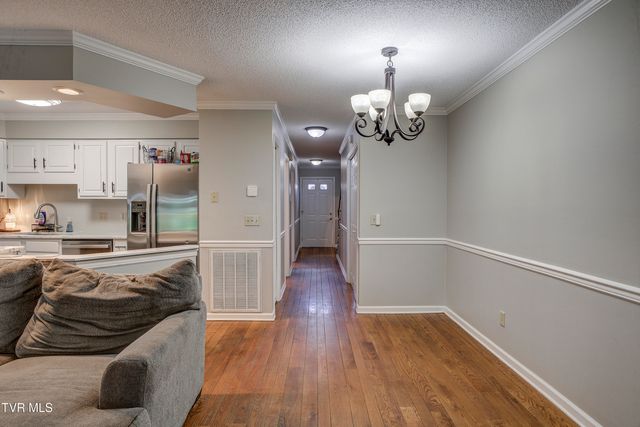 400 Sunset Drive Apt J45, Johnson City, TN 37604