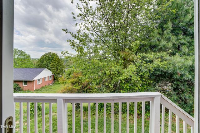 400 Sunset Drive Apt J45, Johnson City, TN 37604