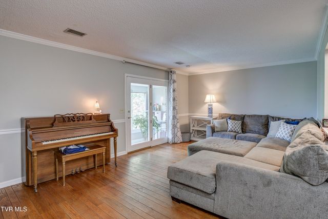 400 Sunset Drive Apt J45, Johnson City, TN 37604